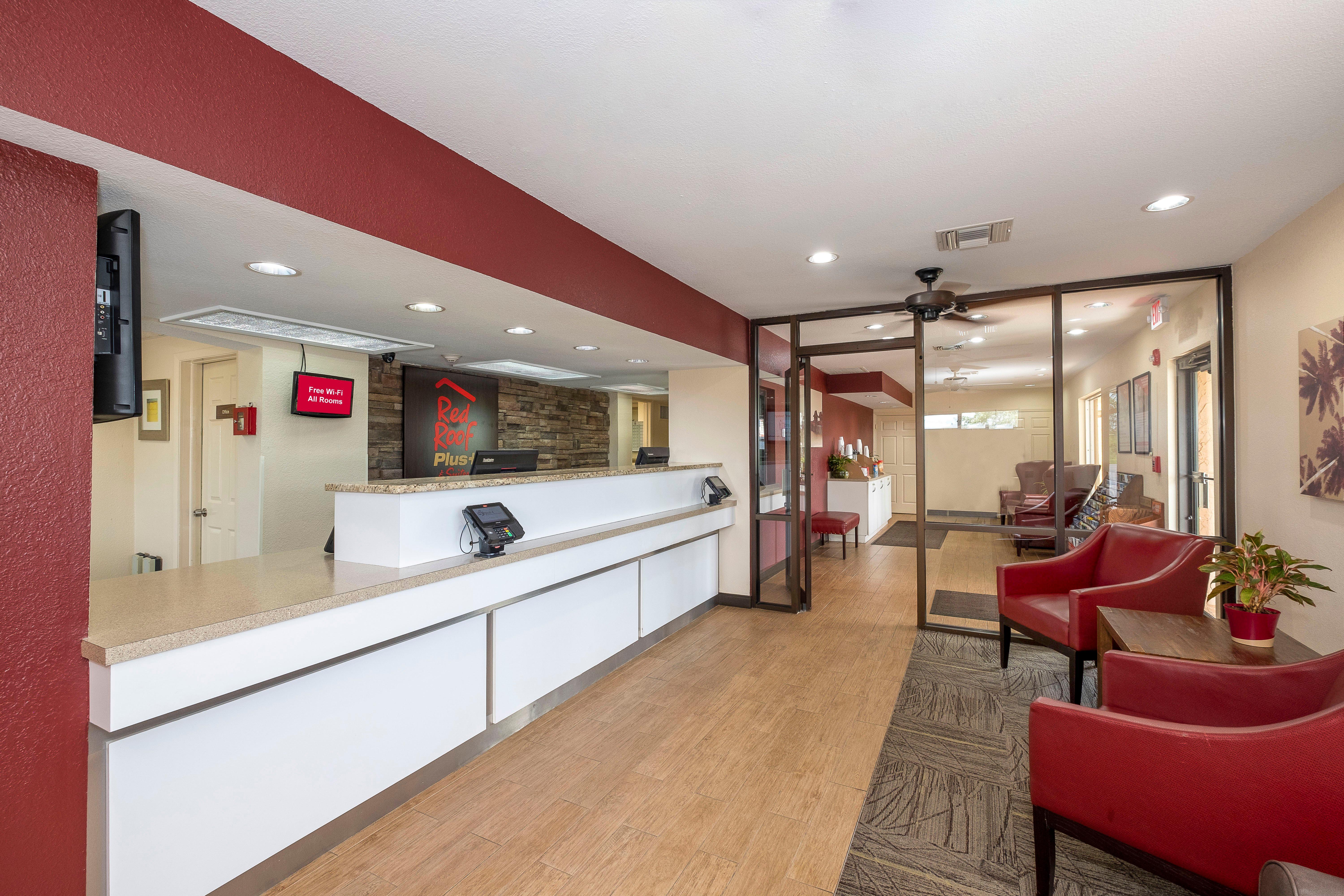 Red Roof Inn Plus+ & Suites Naples Downtown-5Th Ave S Εξωτερικό φωτογραφία