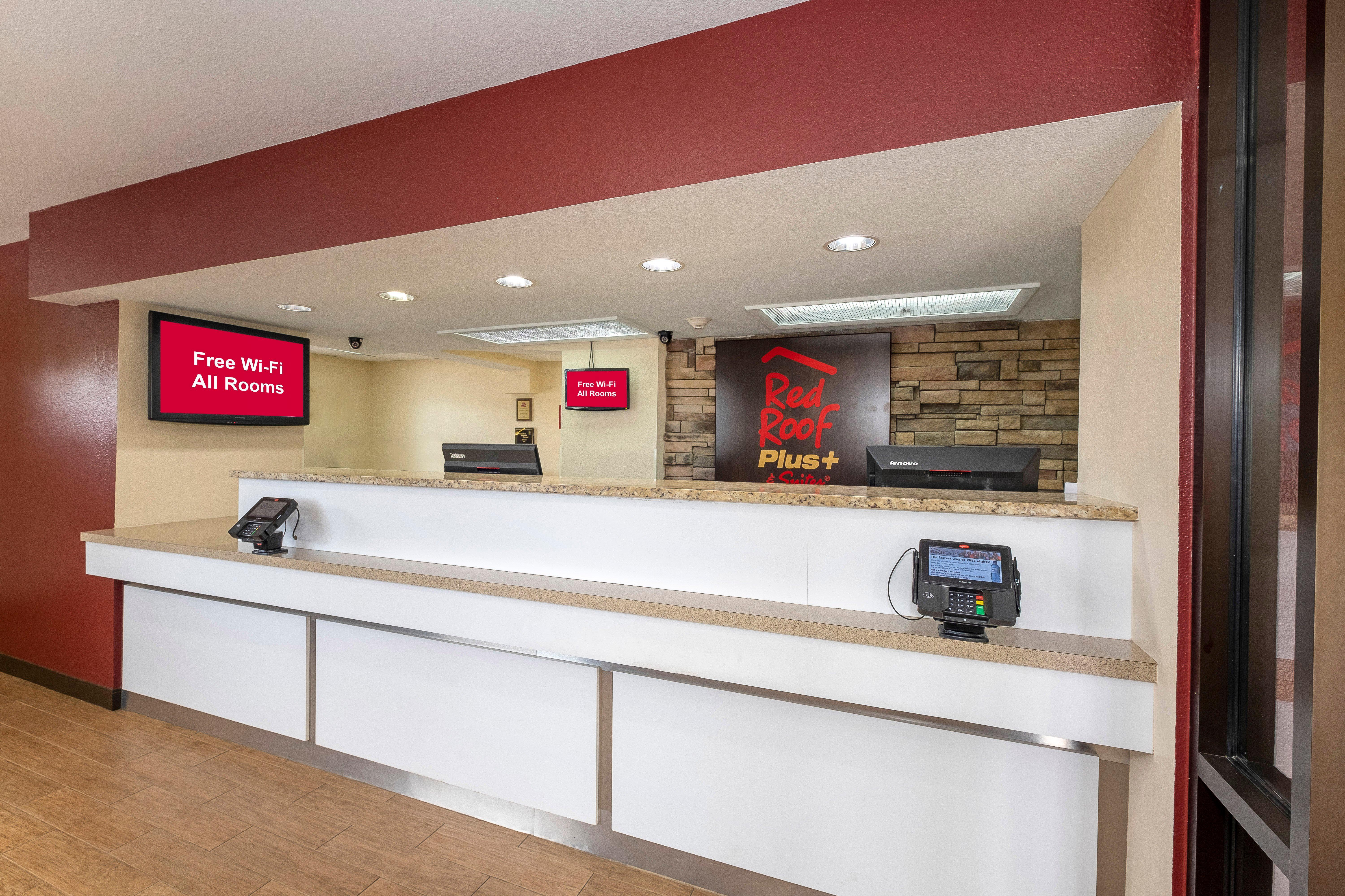 Red Roof Inn Plus+ & Suites Naples Downtown-5Th Ave S Εξωτερικό φωτογραφία